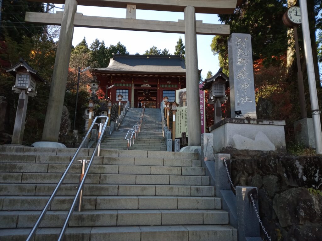 御岳山神社の階段